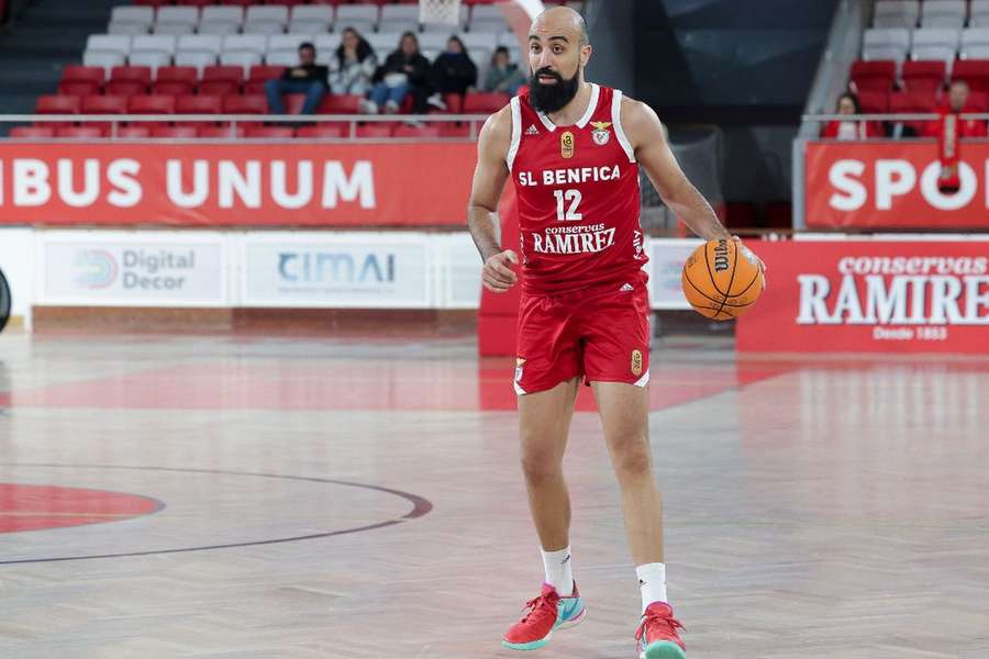 Makram Ben Romdhane, capitão da equipa de basquetebol do Benfica Makram Ben Romdhane, capitão da equipa de basquetebol do Benfica