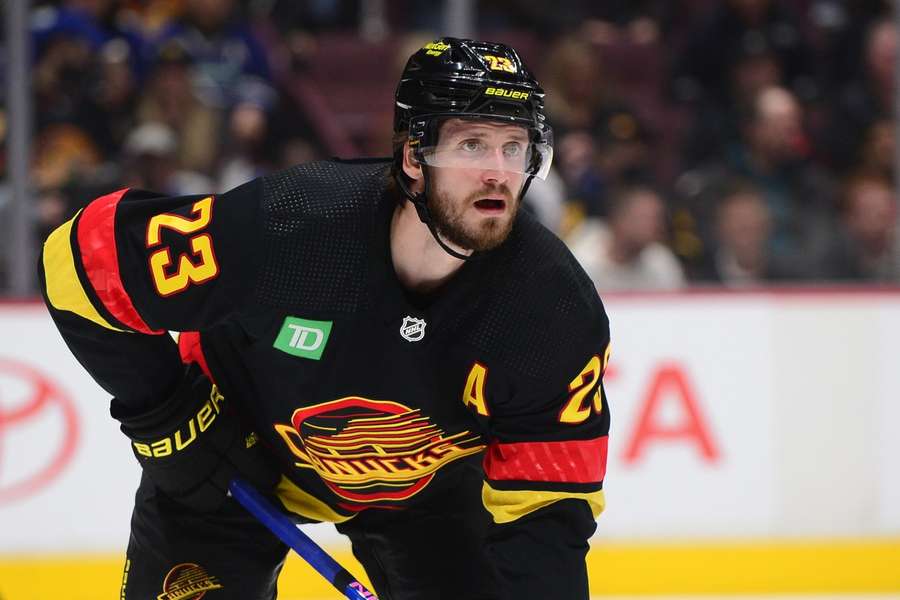Oliver Ekman-Larsson strávil poslední dvě sezony ve Vancouveru.