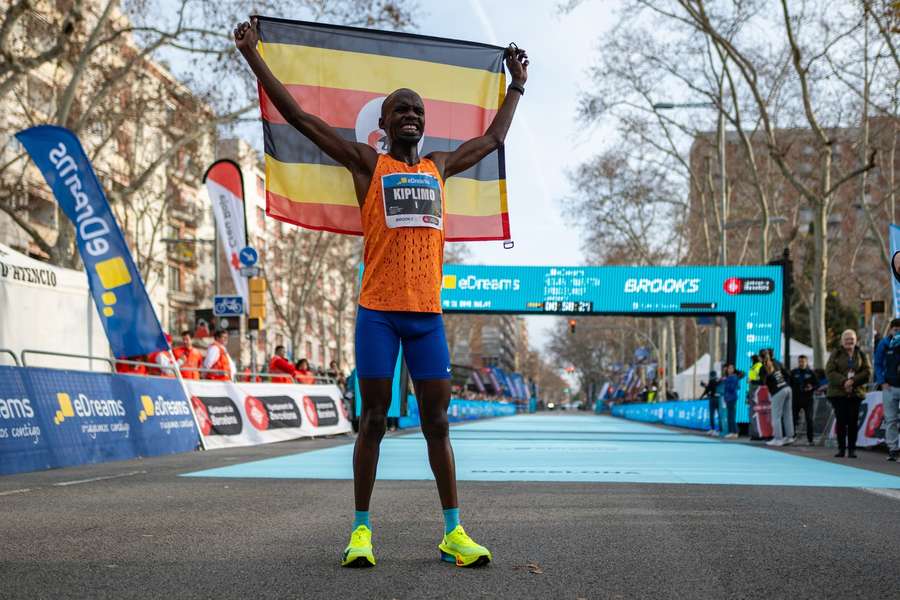 Im Februar schrieb Kiplimo in Barcelona Läufer-Geschichte