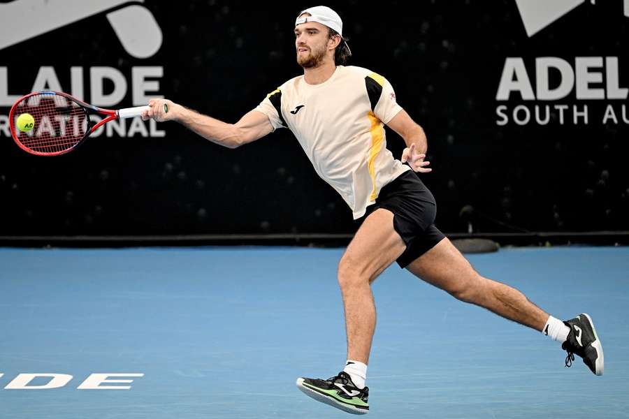 Tomáš Macháč si zahraje v Adelaide o titul.