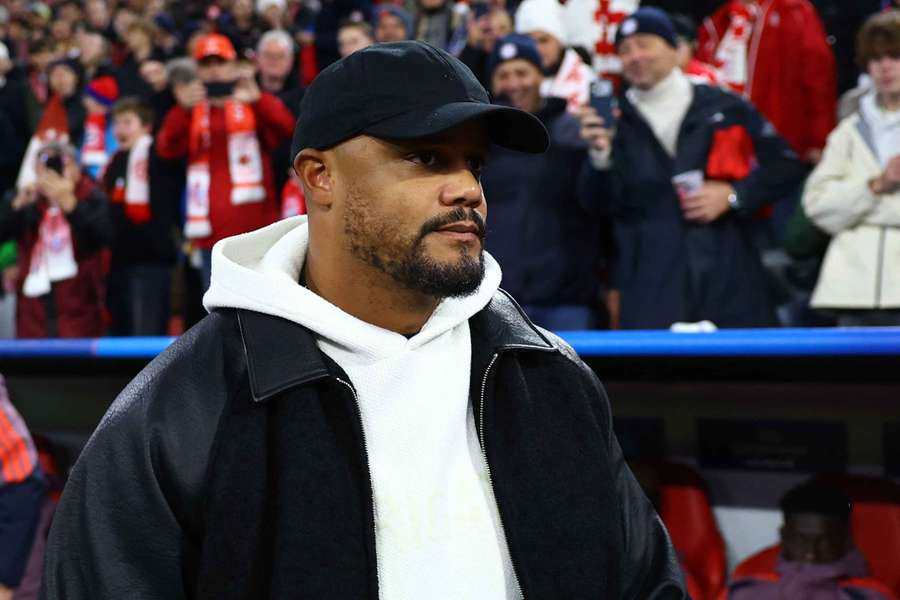 Kompany teraz nemôže byť na lavičke Bayernu.