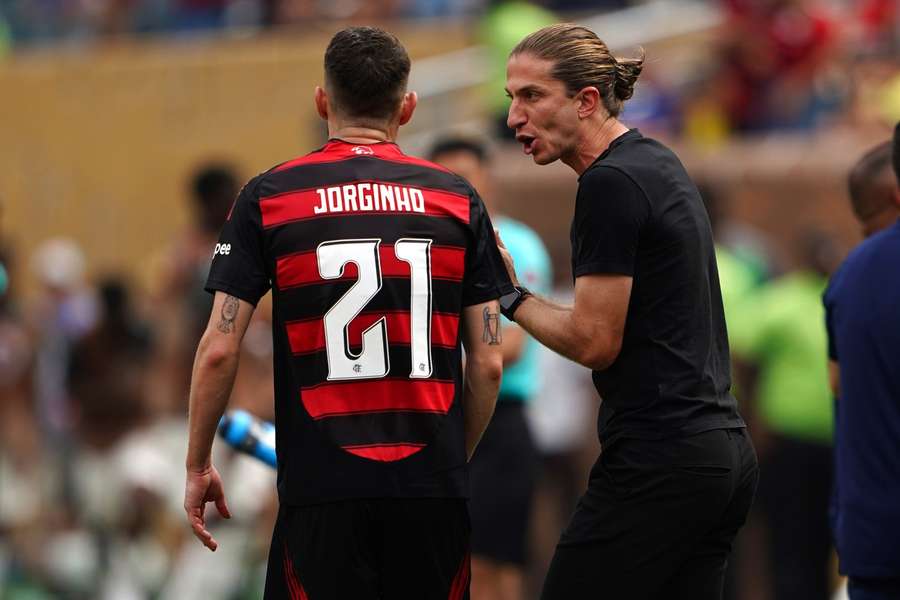 Flamengo coach Luis offers support to Jackson after Chelsea red