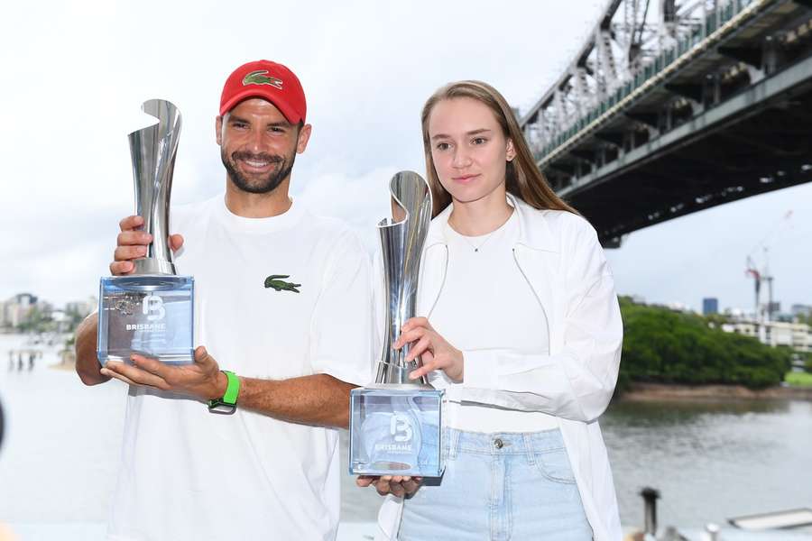 Dimitrov and Rybakina with their Brisbane trophies