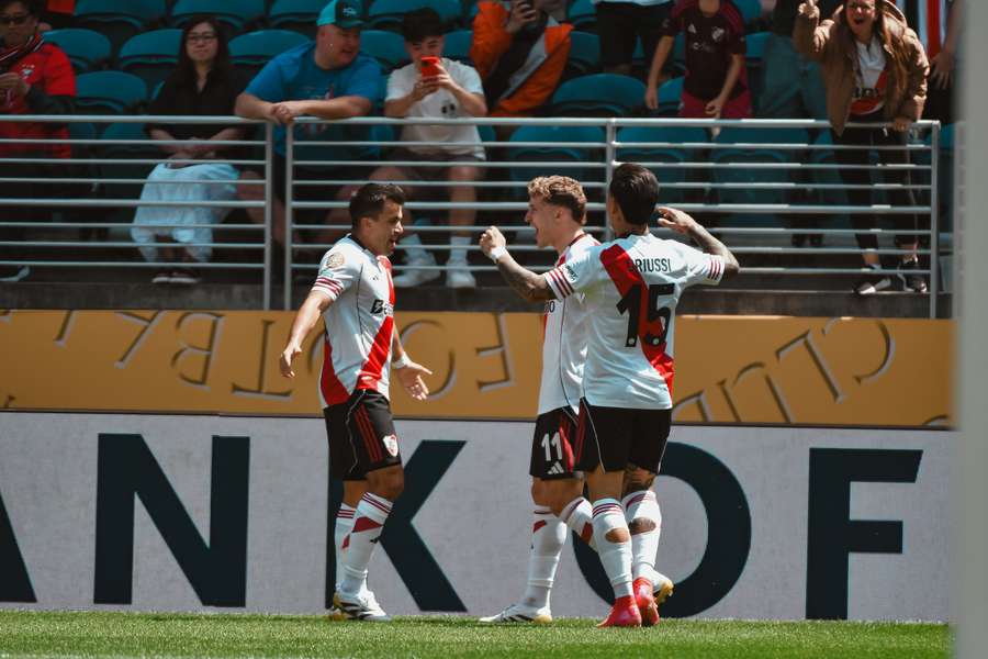 Colidio abriu o placar em River Plate 3x1 Urawa Reds Colidio abriu o placar em River Plate 3x1 Urawa Reds