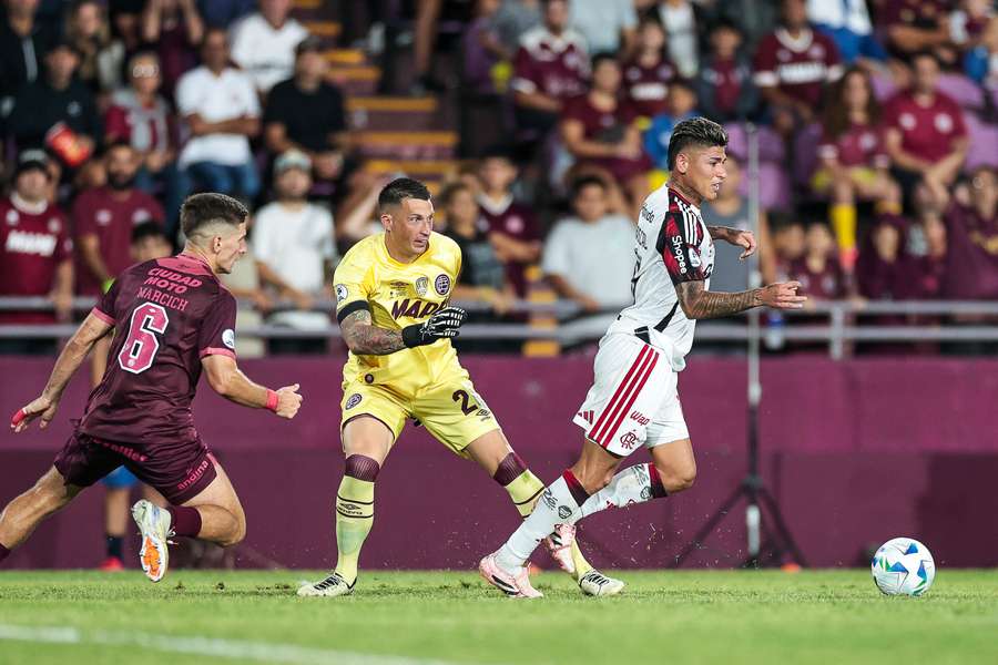 O Flamengo não atuou bem na Argentina