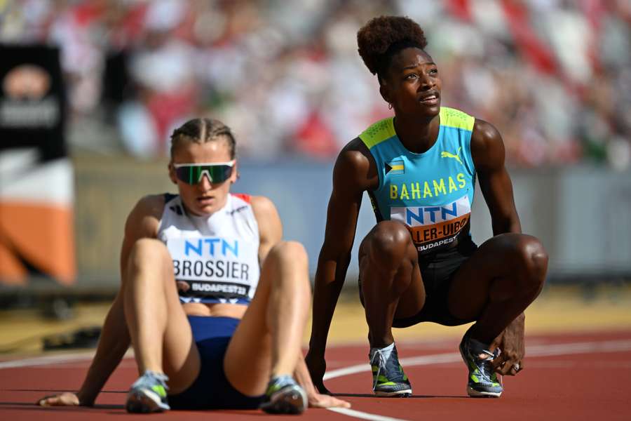 Amandine Brossier (L) en Shaunae Miller-Uibo na de 400 meter