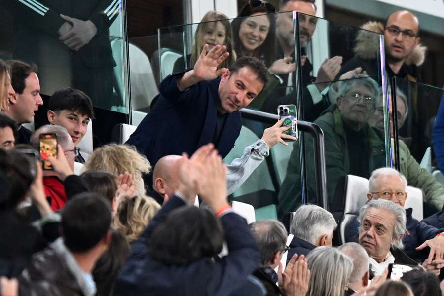 Del Piero foi aclamado como um herói em Turim.