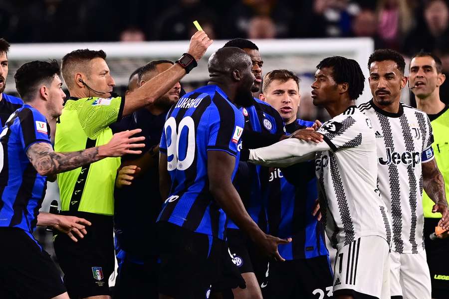 Cori razzisti a Lukaku, accolto il ricorso della Juve, curva riaperta contro il Napoli