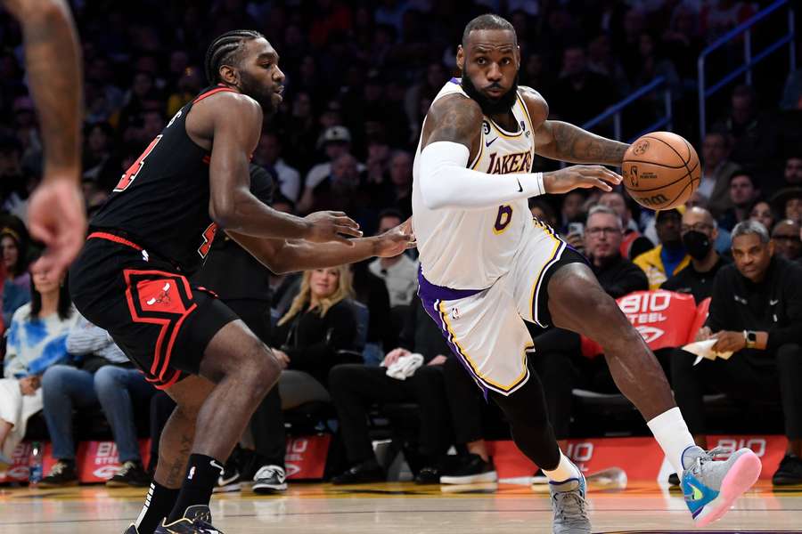 LeBron James na derrota contra o Chicago Bulls no último domingo (26)