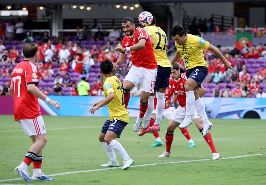 O Benfica teve mais dificuldade que o esperado contra o Auckland