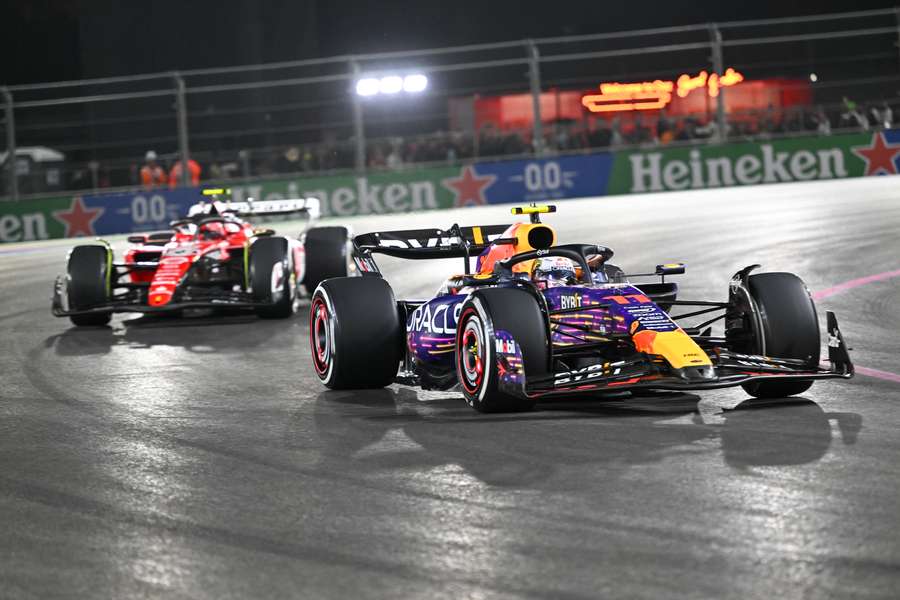 A Red Bull e o campeão do mundo Max Verstappen fizeram com que as outras equipas parecessem de segunda categoria esta época