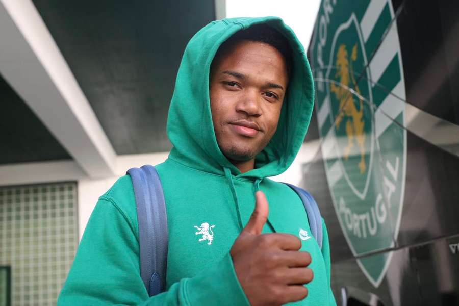 Geny Catamo quer reagir ao erro com o Moreirense