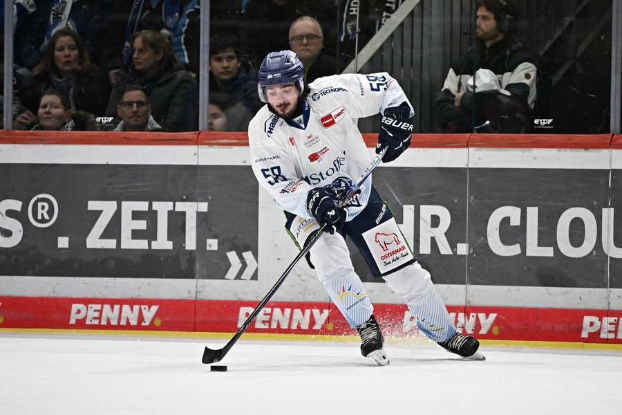 Keine Chance für Straubing bei Schwenningen.