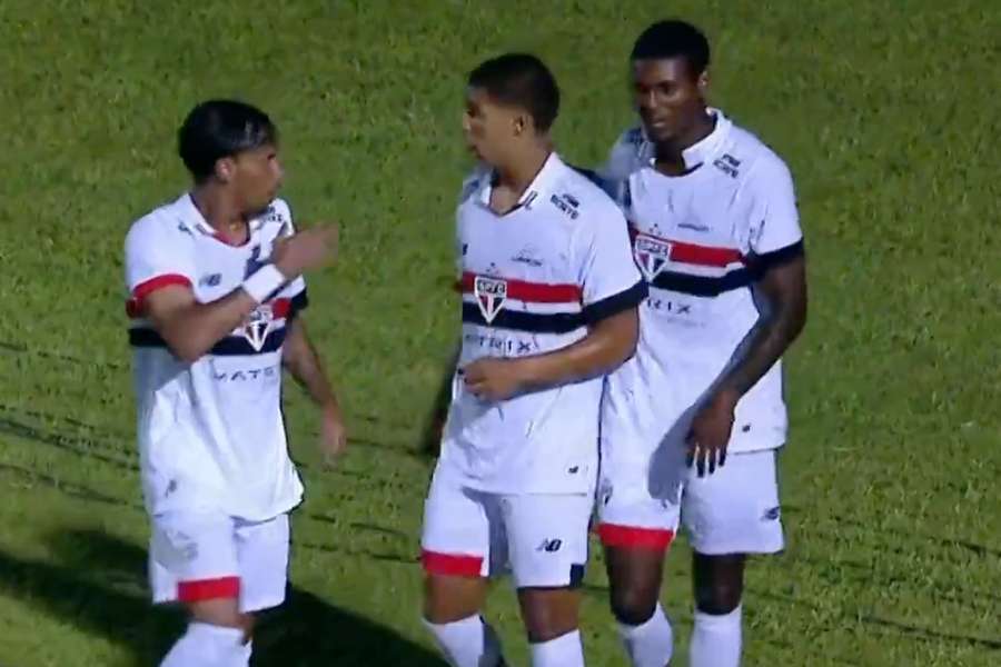 São Paulo bate Serra Branca e inicia Copinha com vitória
