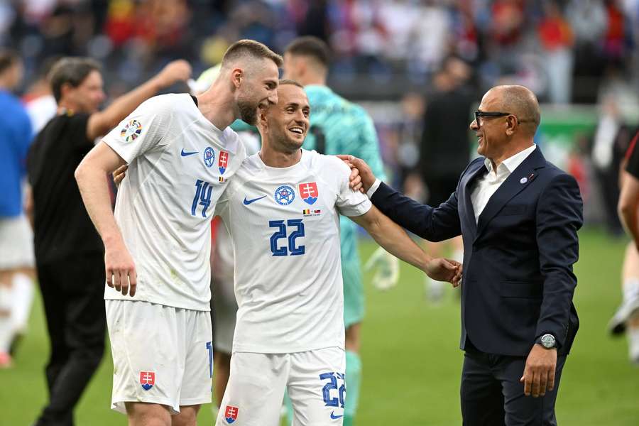 Milan Škriniar a Stanislav Lobotka v dresu slovenské reprezentace. Milan Škriniar a Stanislav Lobotka v dresu slovenské reprezentace.