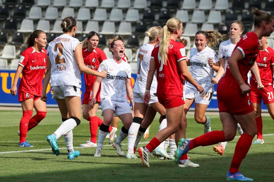 Kristin Kögel bejubelt ihren Treffer zum 3:2.