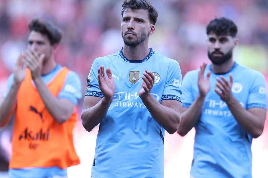 Southampton groundsman hits back at Man City defender Dias Southampton groundsman hits back at Man City defender Dias