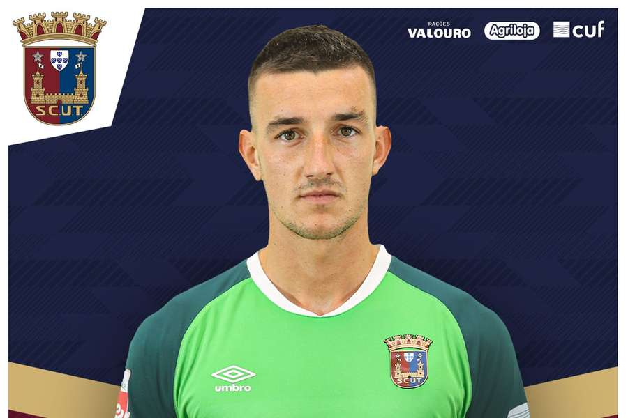 Unai Pérez assina pelo Torreense