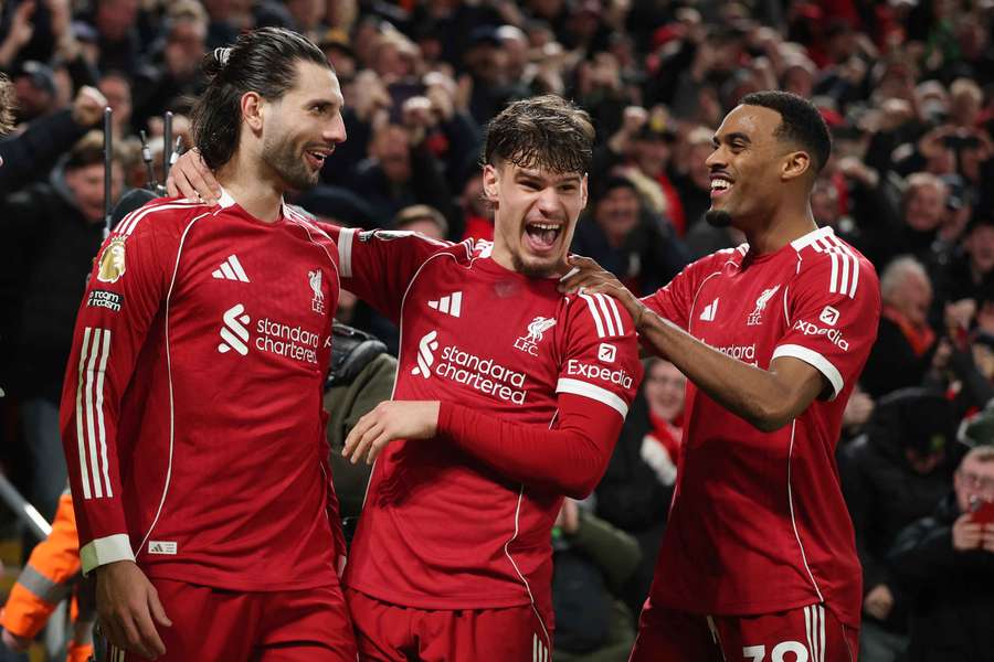 Owen claims that Kerkez "looks like a bag of nerves" at Liverpool after Wolves defeat Owen claims that Kerkez "looks like a bag of nerves" at Liverpool after Wolves defeat