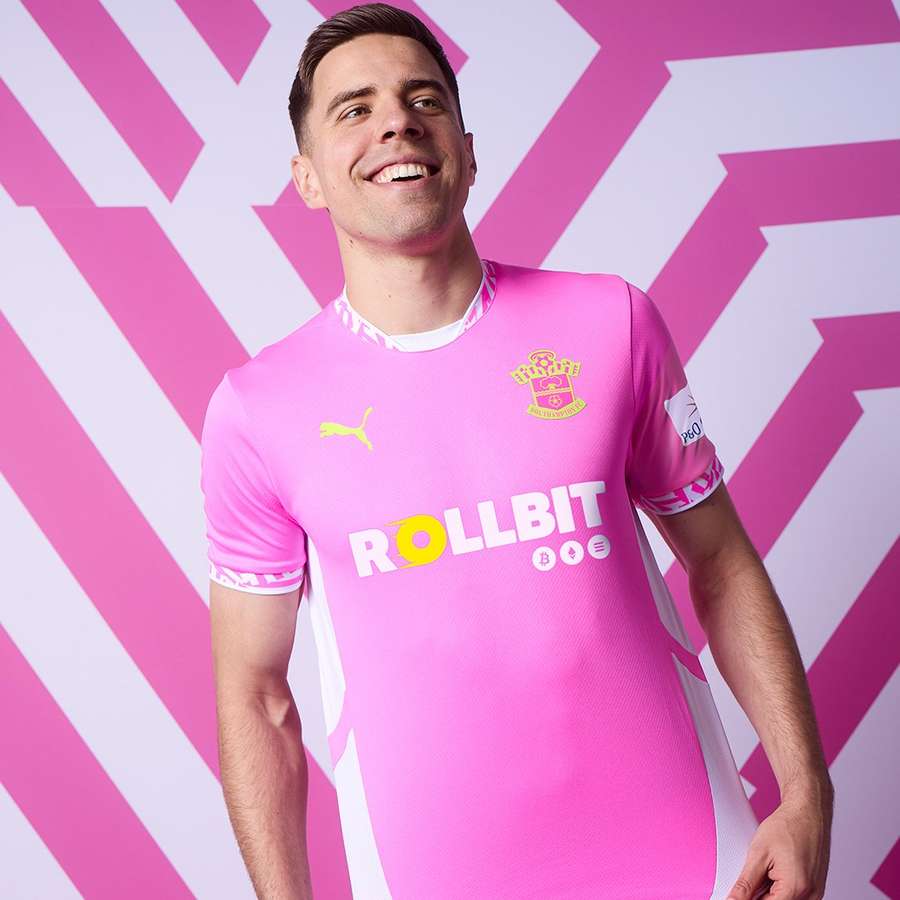 Southampton third kit