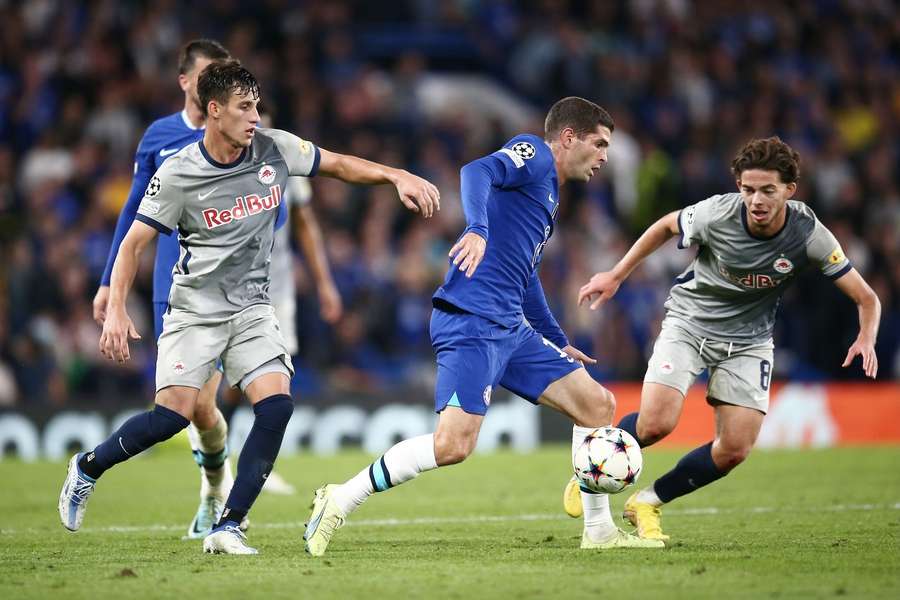 Chelsea v prípade víťazstva postúpi do osemfinále Ligy majstrov.