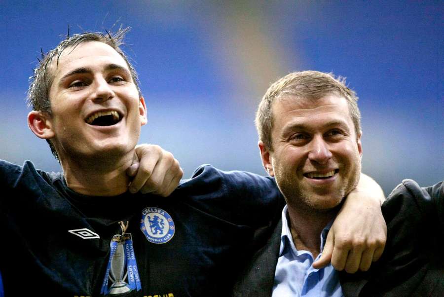 Frank Lampard e Roman Abramovich durante o tempo em que o russo foi proprietário do clube