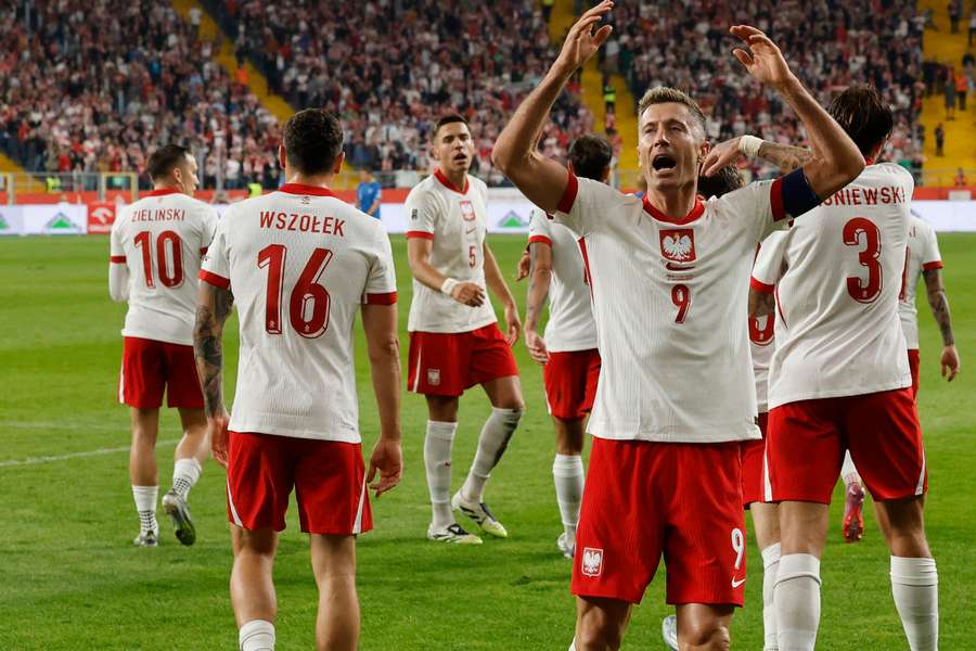 Lewandowski foi a figura da equipa polaca