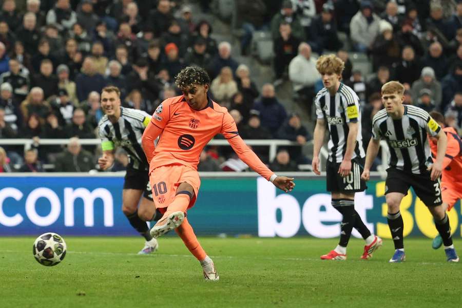 Lamine Yamal fez o empate de penálti aos 90+6 minutos