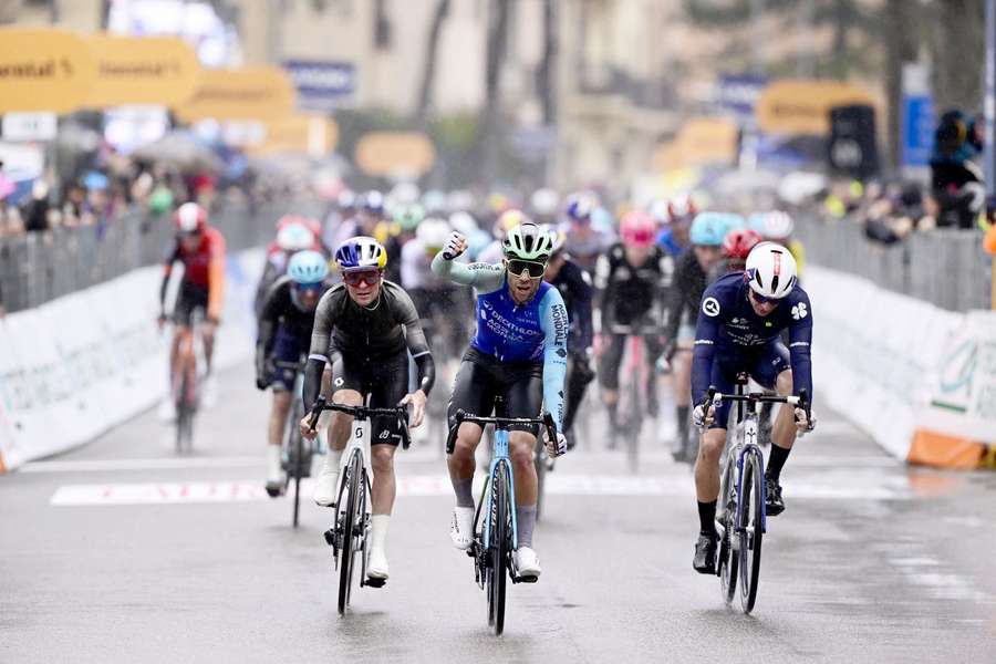 Kooij wygrywa w Trasacco, Filippo Ganna wciąż na prowadzeniu w Tirreno-Adriatico