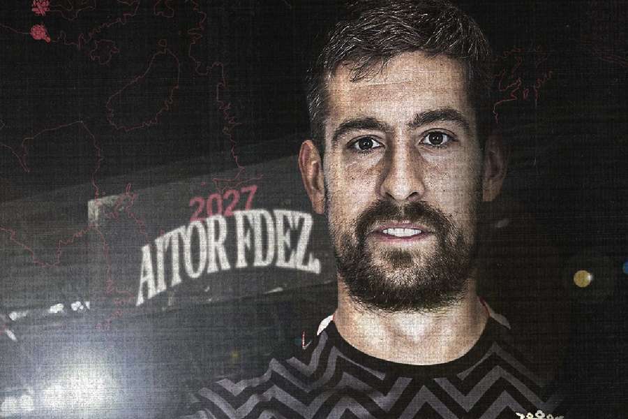 Aitor Fernández, renovado por Osasuna hasta 2027