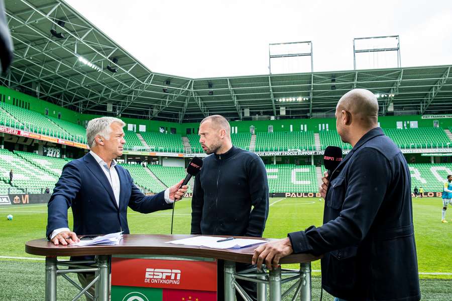 Trainer Heitinga ziet goede en mindere dingen bij winnend Ajax