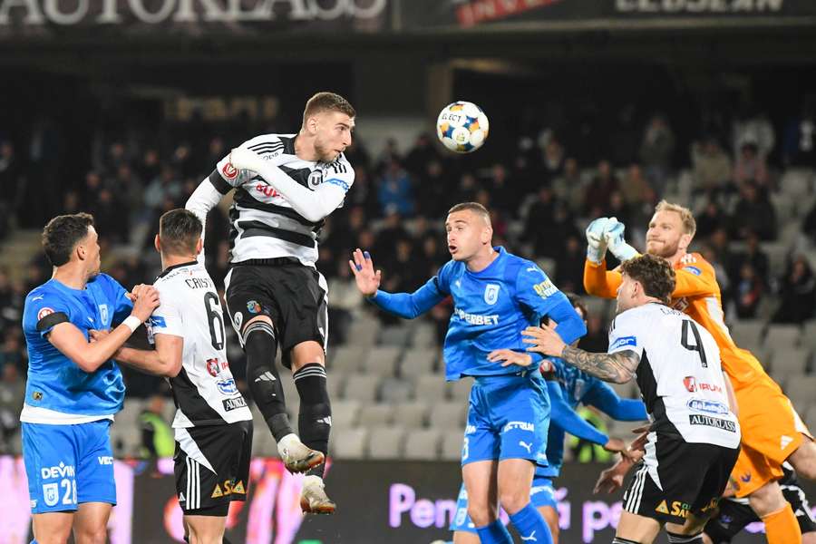 Universitatea Craiova și U Cluj, în luptă pentru titlu