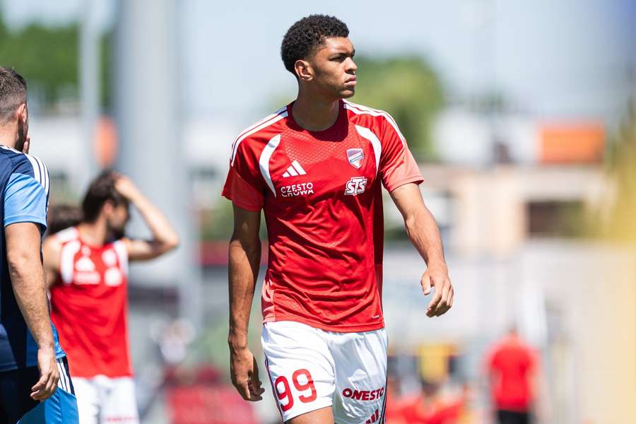 Nawet hat-trick Basse nie pomógł, Raków przegrał oba środowe sparingi Nawet hat-trick Basse nie pomógł, Raków przegrał oba środowe sparingi