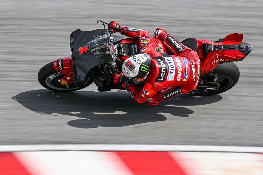 Francesco Bagnaia ce matin sur sa Ducati d'usine.