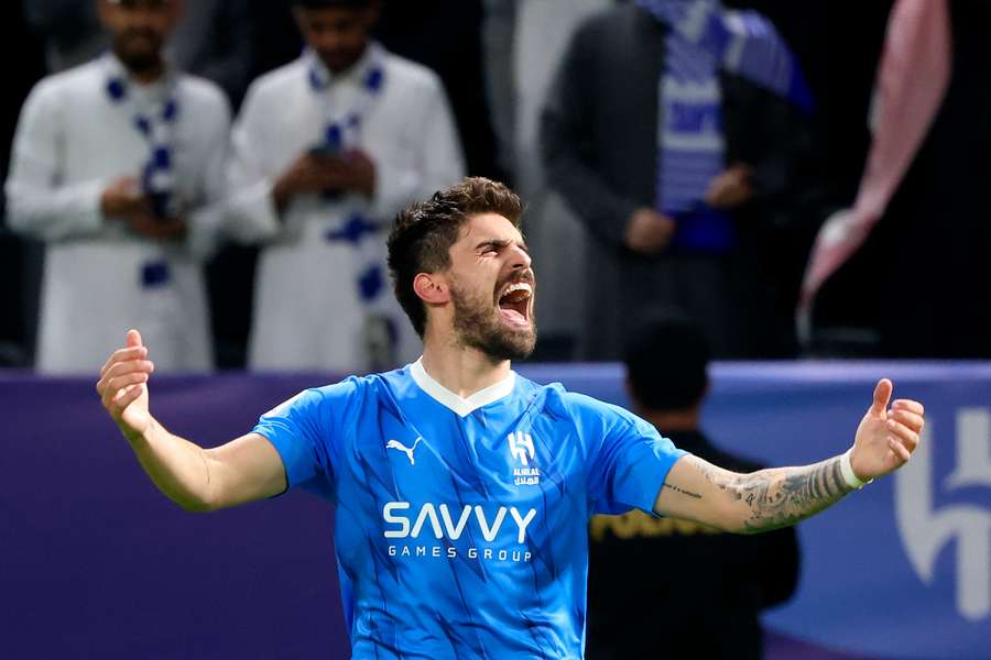 Rúben Neves decretou a virada do Al-Hilal com um golaço