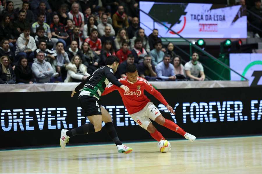 Sporting superiorizou-se no dérbi