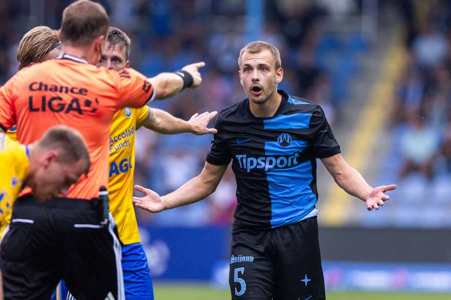 Hodouš při vyloučení ze zápasu