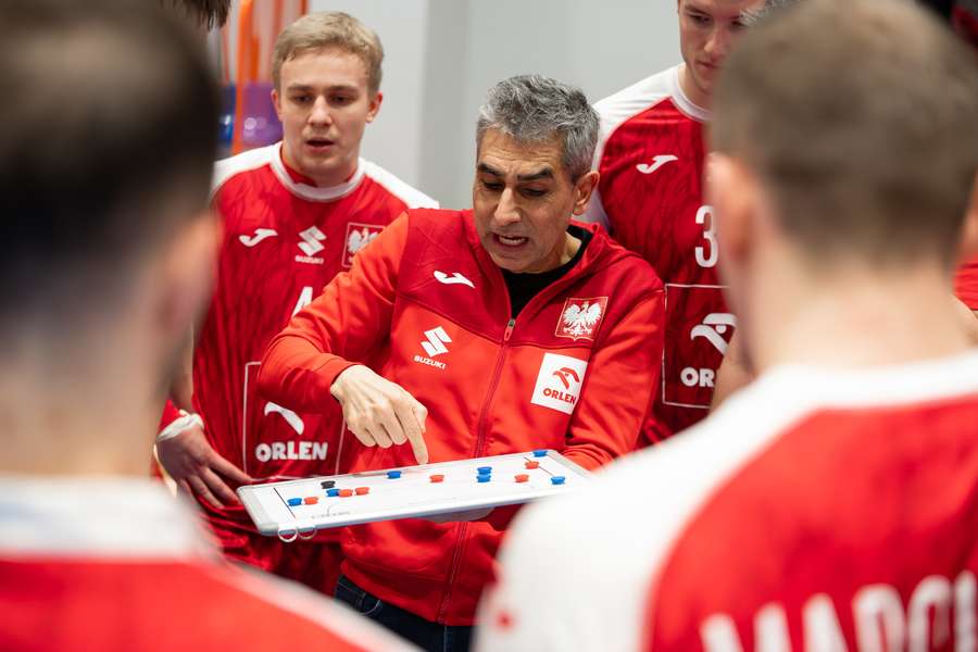 Jota Gonzalez é o selecionador polaco Jota Gonzalez é o selecionador polaco