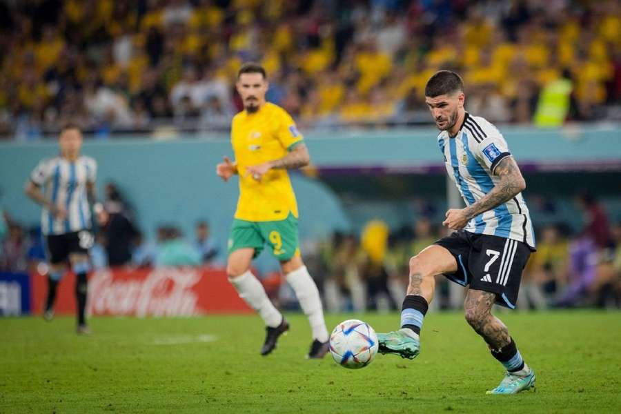 Argentijnse zorgen om middenvelder Rodrigo de Paul voor kwartfinale tegen Nederland