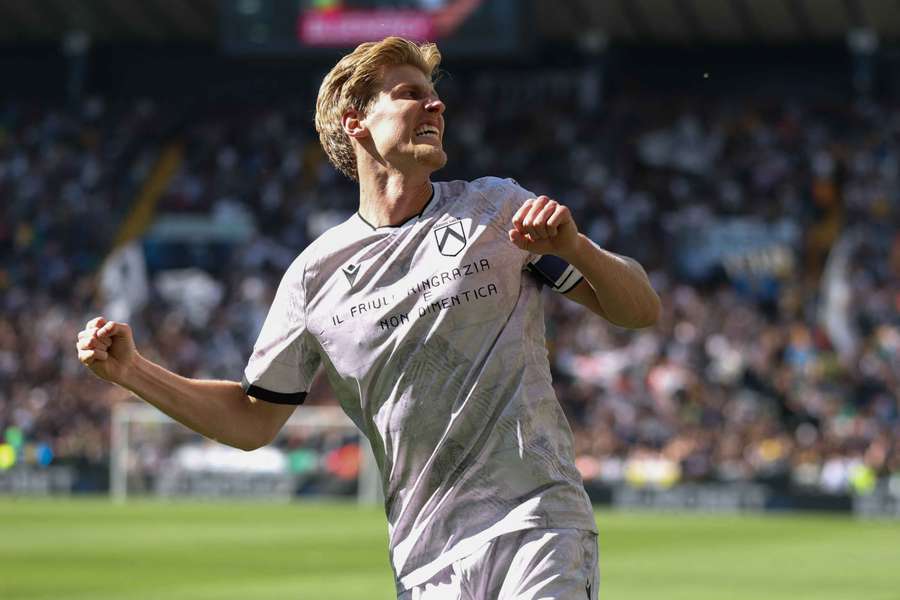 Thomas Kristensen z Udinese slaví gól proti Turínu.