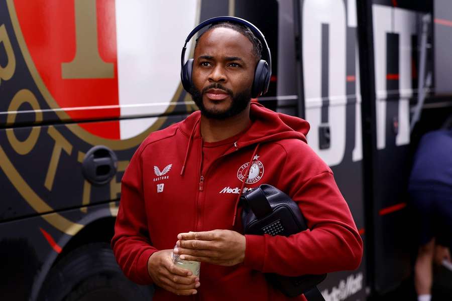 Raheem Sterling assinou pelo Feyenoord em janeiro Raheem Sterling assinou pelo Feyenoord em janeiro