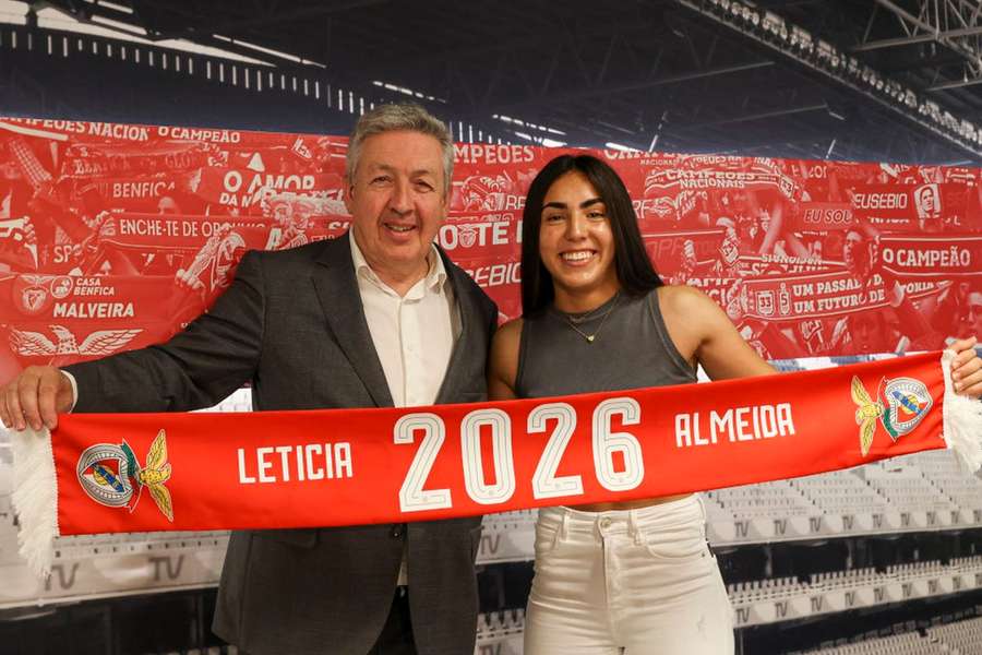 Letícia Almeida assina pelo Benfica