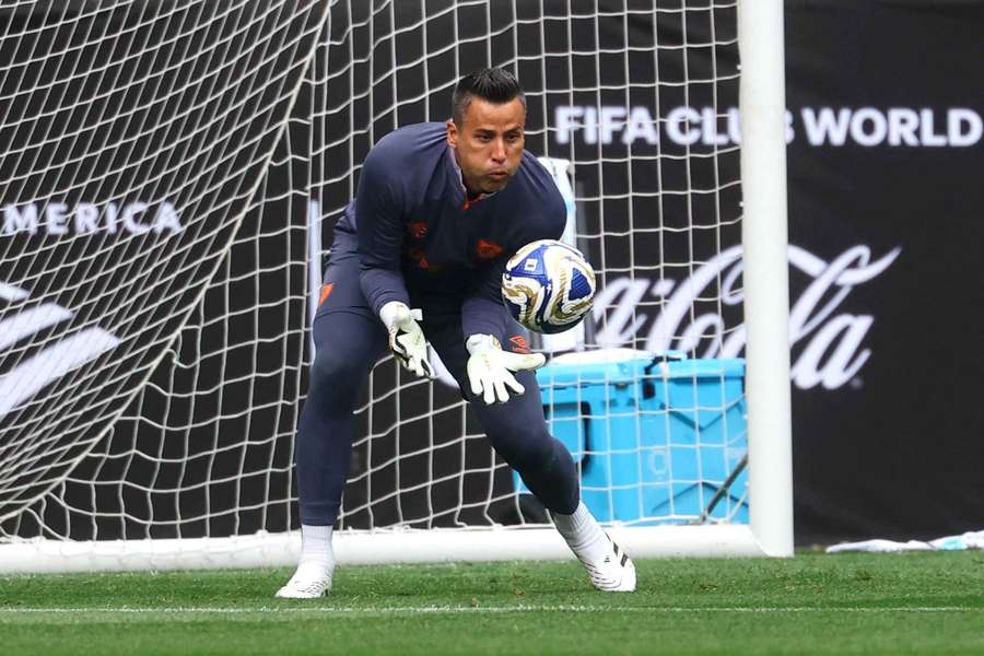 Fabio remains a regular starter for Fluminense