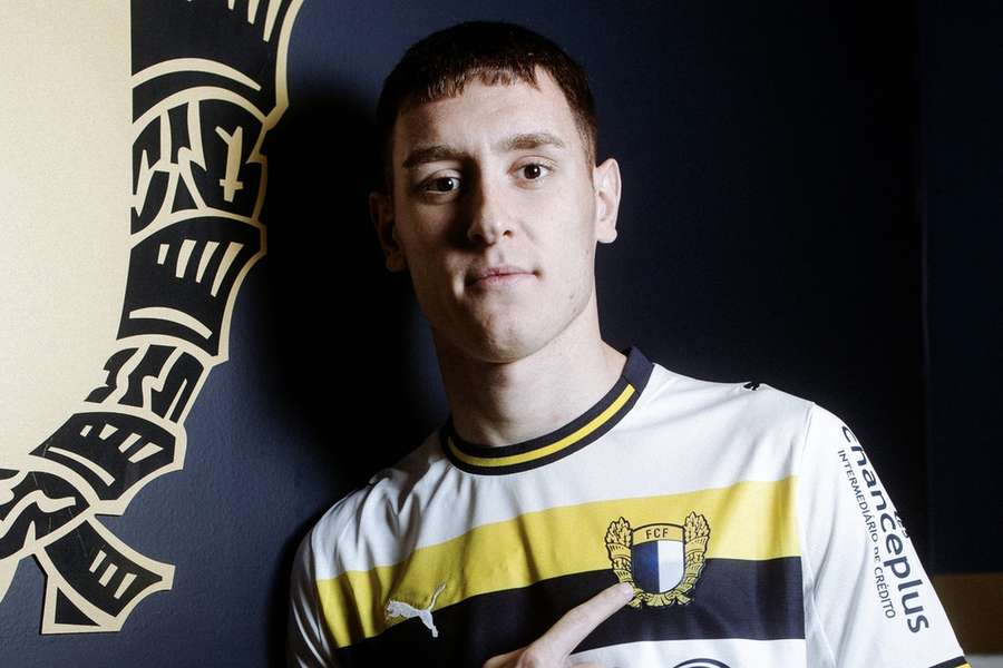 Serafimovic ficou a título definitivo Serafimovic ficou a título definitivo
