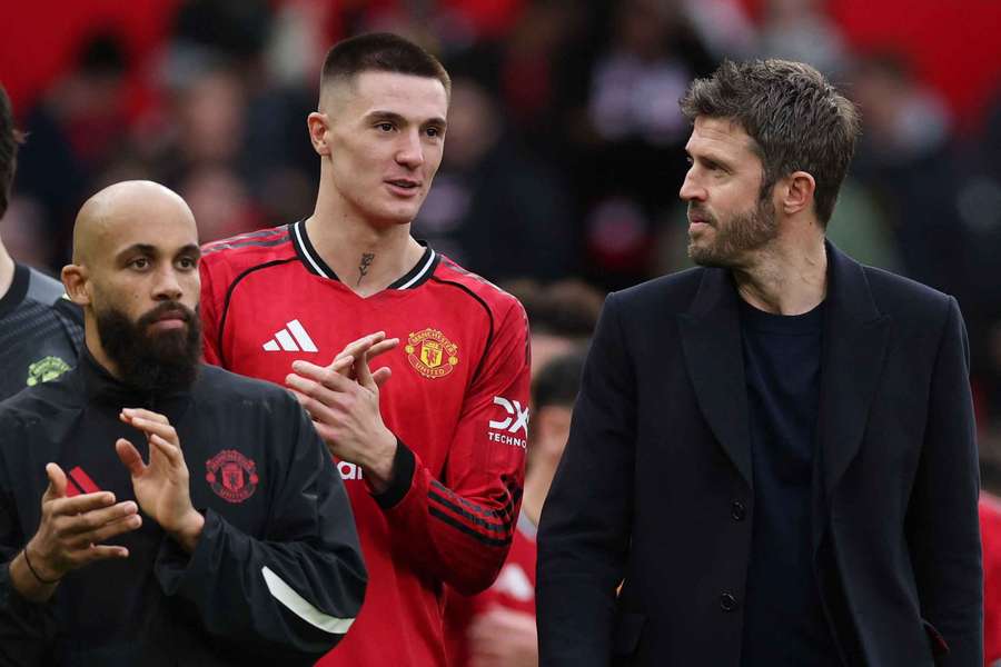 Nevin says Man Utd should hand Carrick the job: The job's yours, so keep it going! Nevin says Man Utd should hand Carrick the job: The job's yours, so keep it going!