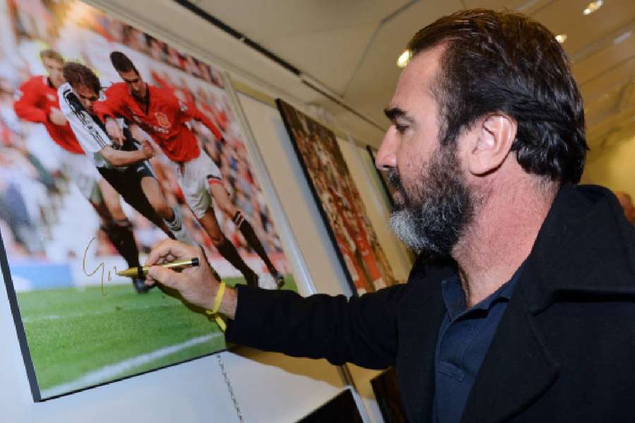 Eric Cantona a plecat de la Leeds la United pentru 1,2 milioane de lire sterline