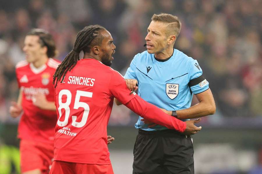 Davide Massa arbitrou Bayern - Benfica