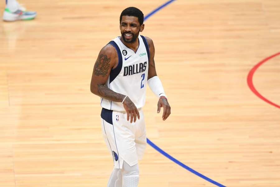 Kyrie Irving scored 24 points on his Mavs debut