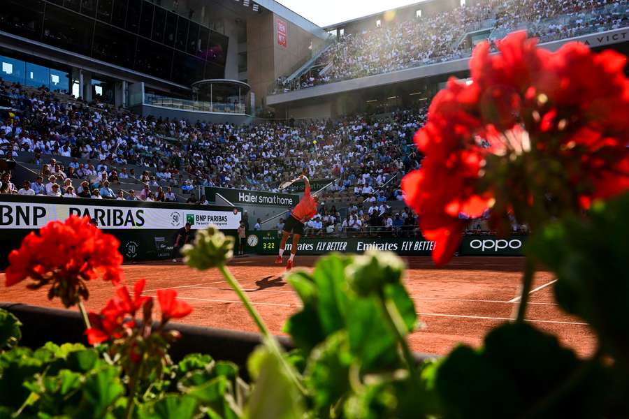 Djokovic já está nas meias-finais de Roland Garros