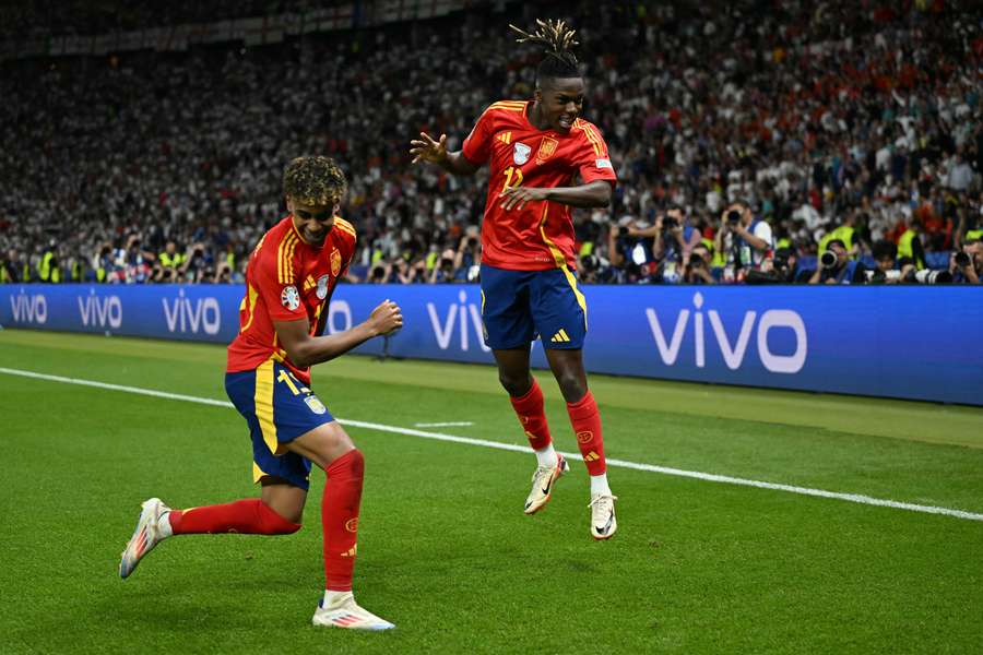 Nico y Lamine, tal para cual.